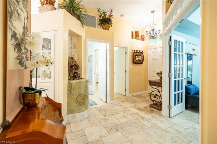5205 Whitten Dr 57, Naples, Florida 34104