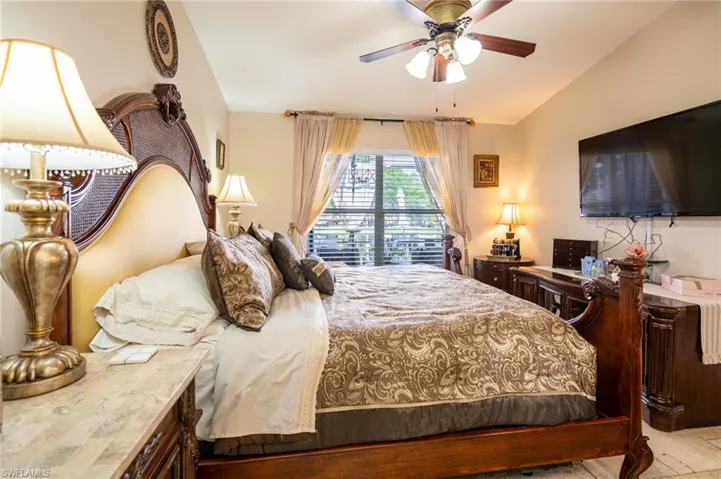 5205 Whitten Dr 57, Naples, Florida 34104