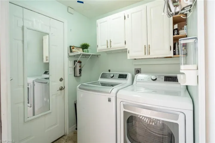 5205 Whitten Dr 57, Naples, Florida 34104