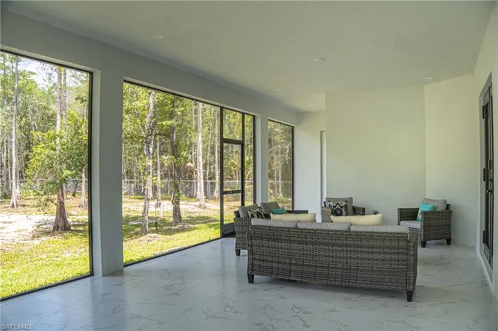 2471  64th NE AVE, Naples, FL 34120