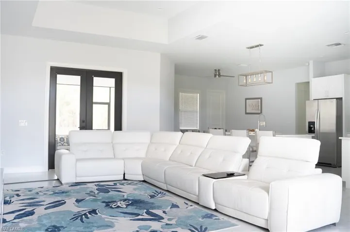 2471  64th NE AVE, Naples, FL 34120