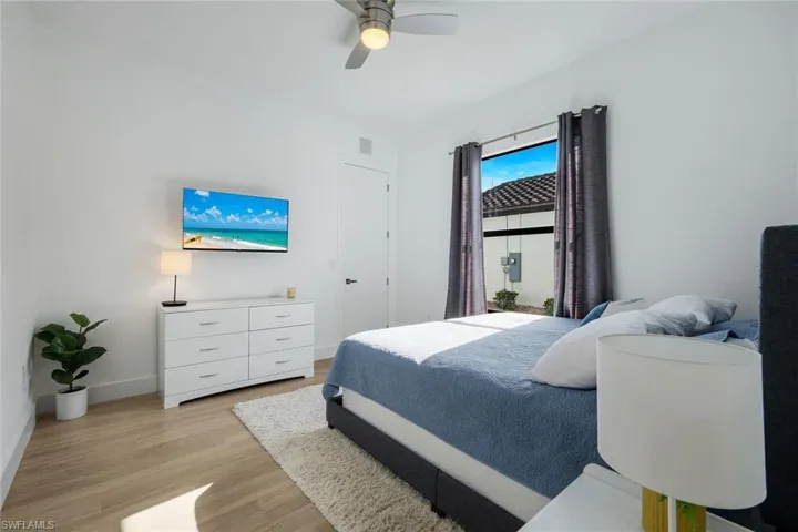 4208 Nw 13th St, Cape Coral, Florida 33993