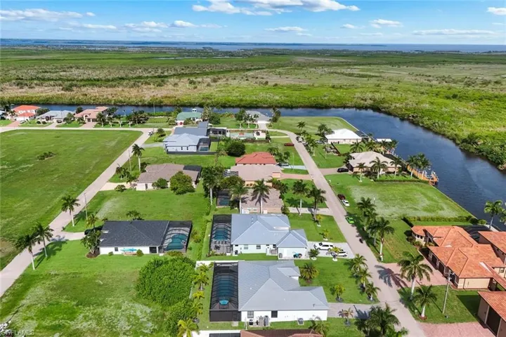 4208 Nw 13th St, Cape Coral, Florida 33993