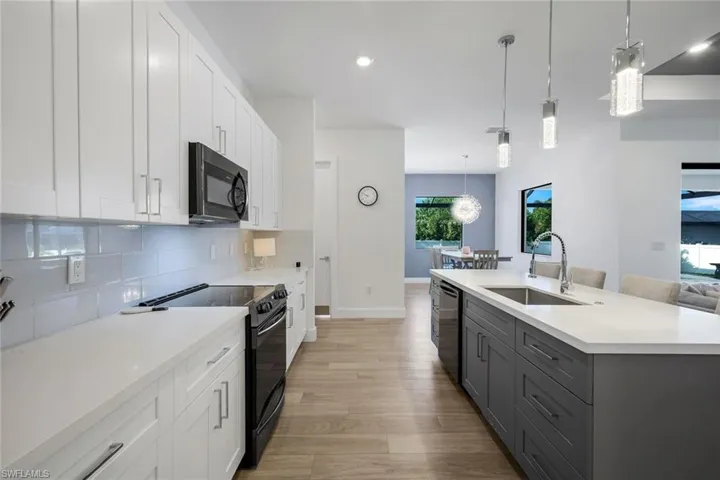 4208 Nw 13th St, Cape Coral, Florida 33993