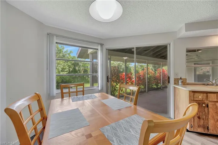 Eat in Kitchen--Opens to lanai