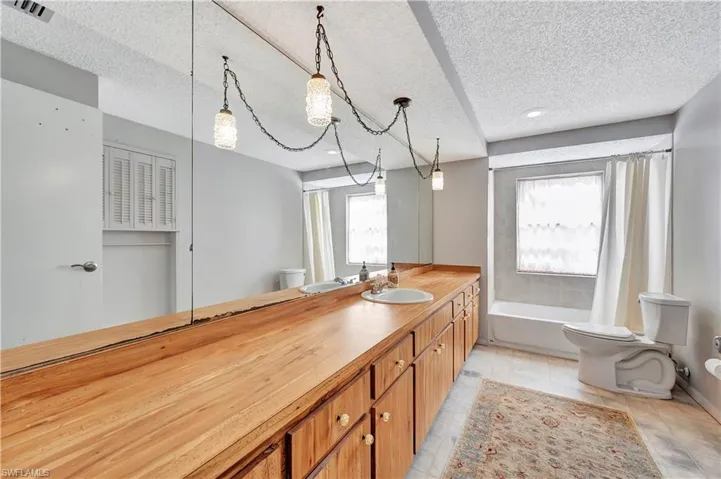 Large Guest Bathroom