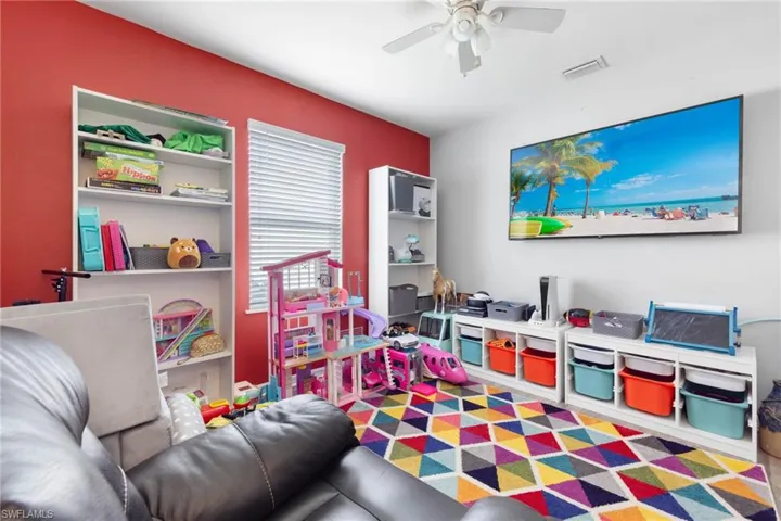 3447 Manati CT, CAPE CORAL FL 33909