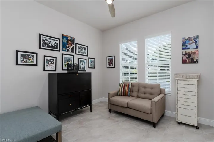 121 Newport Dr, Naples, Florida 34114