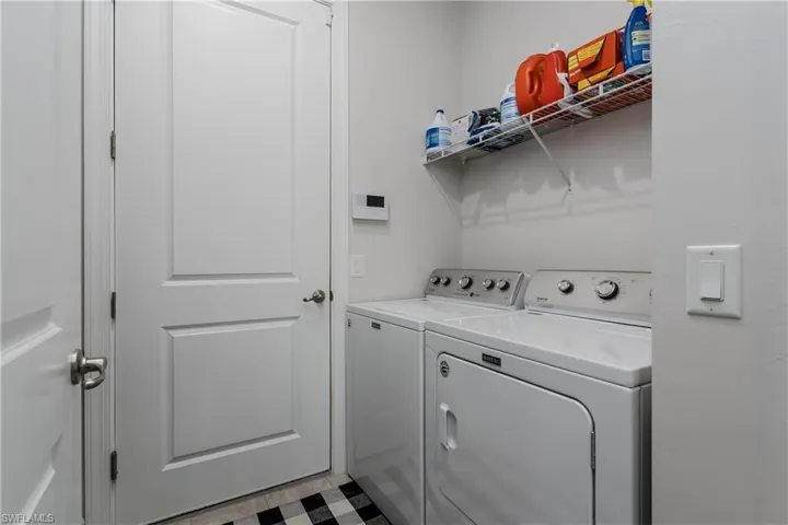 121 Newport Dr, Naples, Florida 34114