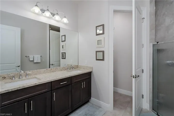 121 Newport Dr, Naples, Florida 34114