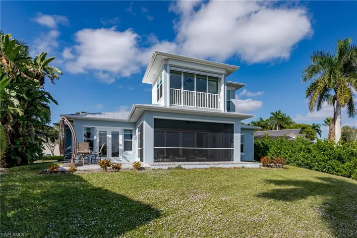 121 Newport Dr, Naples, Florida 34114