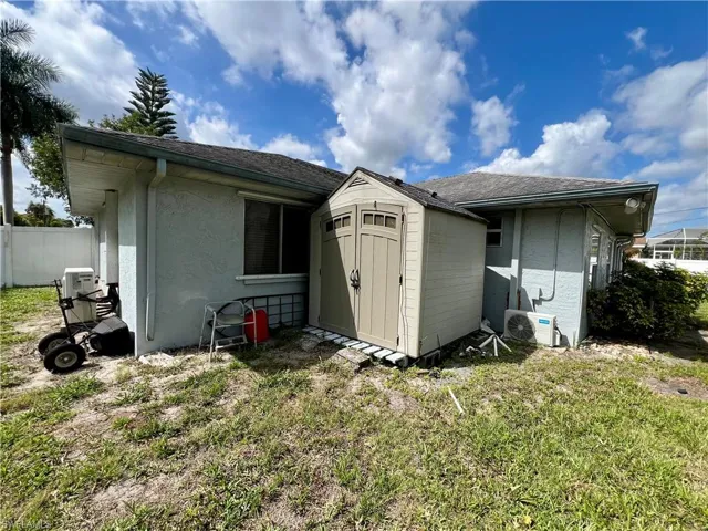 1925  Gardner  AVE, Lehigh Acres, FL 33936