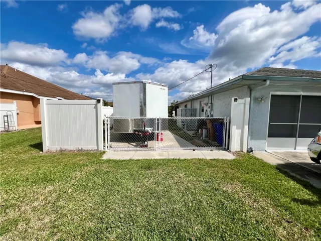 1925  Gardner  AVE, Lehigh Acres, FL 33936