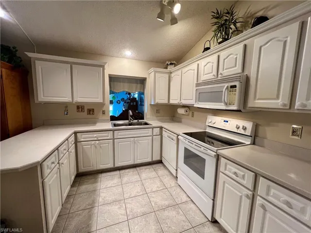 1925  Gardner  AVE, Lehigh Acres, FL 33936