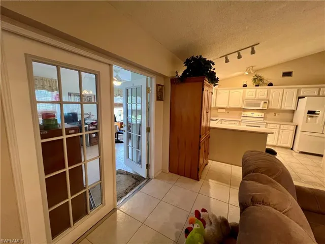 1925  Gardner  AVE, Lehigh Acres, FL 33936