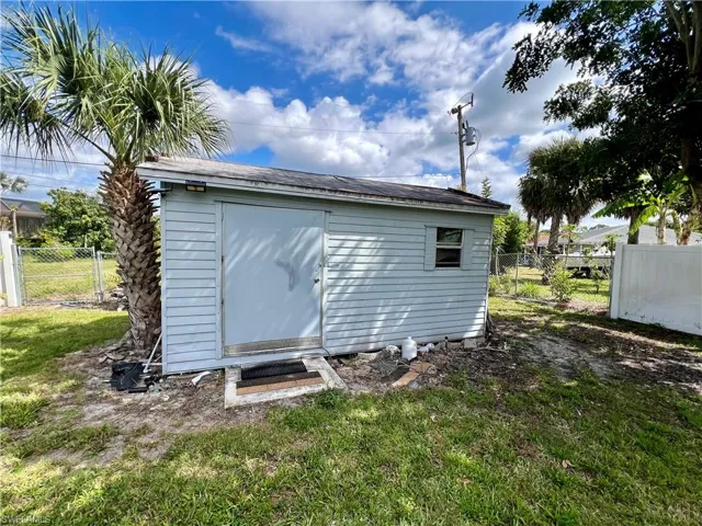 1925  Gardner  AVE, Lehigh Acres, FL 33936