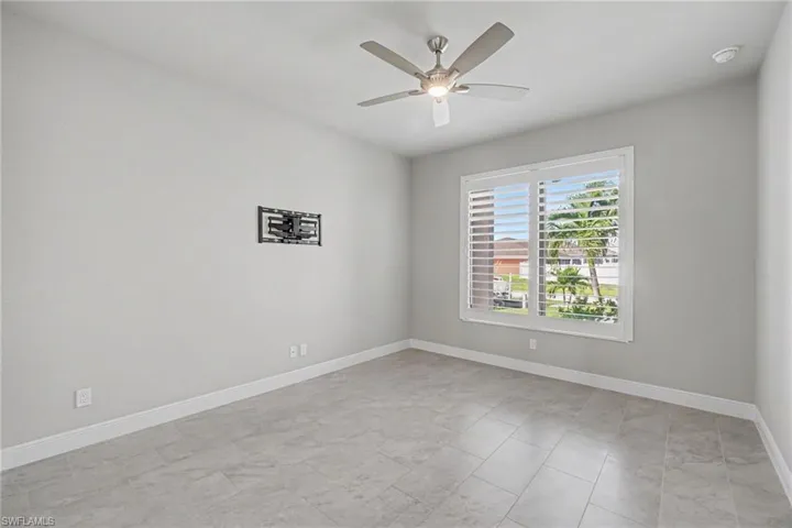 125 Nw 33rd Ave, Cape Coral, Florida 33993