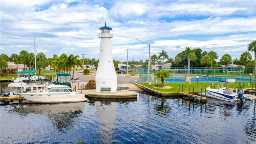 LightHouse Marina
