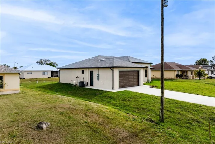 910 Atherton Ave, Lehigh Acres, Florida 33971
