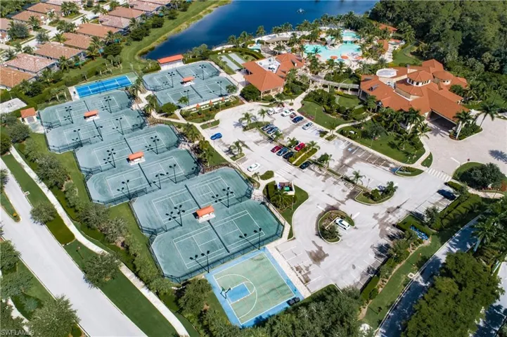 9572 Trevi Ct 5037, Naples, Florida 34113