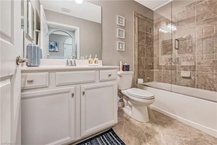 9572 Trevi Ct 5037, Naples, Florida 34113