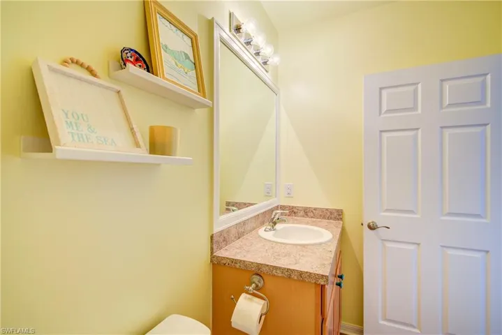 A very clean guest bathroom