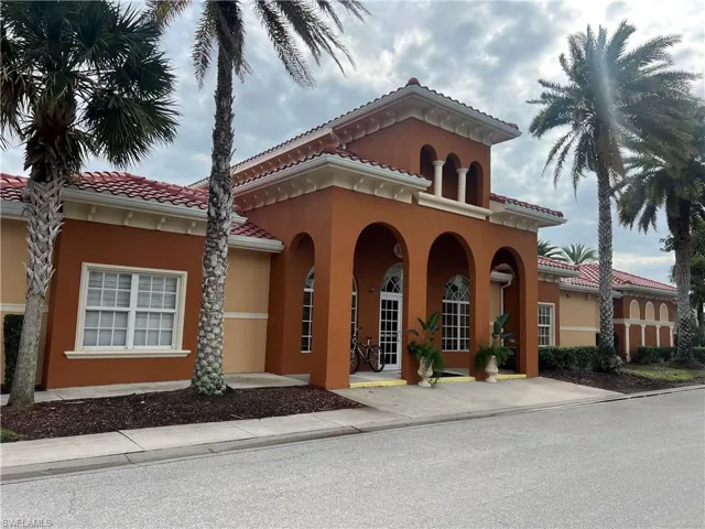 10300 Via Colomba Cir, Fort Myers, Florida 33966