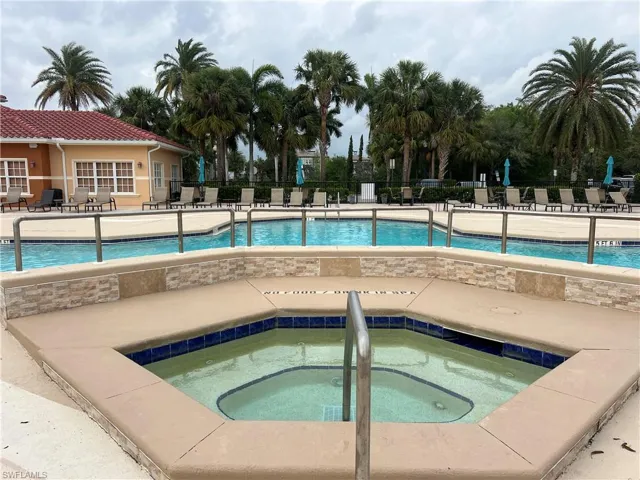 10300 Via Colomba Cir, Fort Myers, Florida 33966
