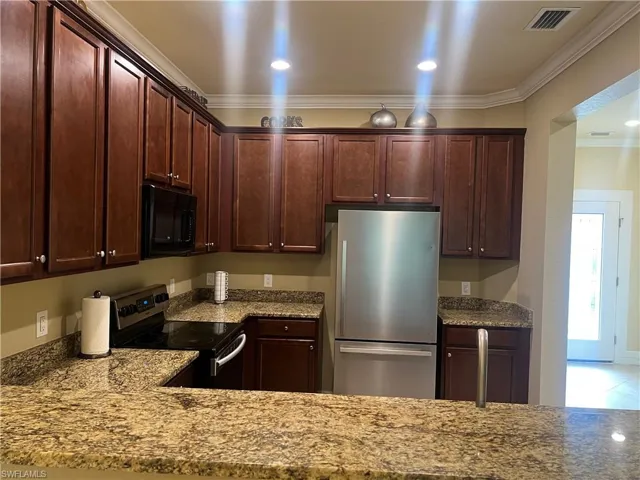 10300 Via Colomba Cir, Fort Myers, Florida 33966