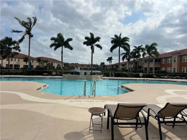 10300 Via Colomba Cir, Fort Myers, Florida 33966