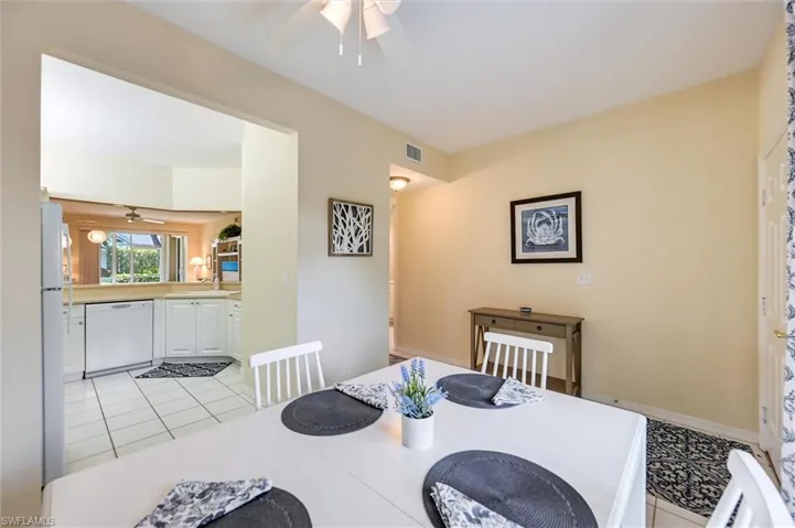 853 Tanbark Dr 105, Naples, Florida 34108