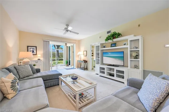 853 Tanbark Dr 105, Naples, Florida 34108
