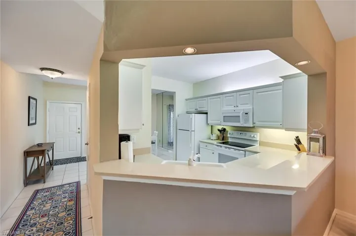 853 Tanbark Dr 105, Naples, Florida 34108