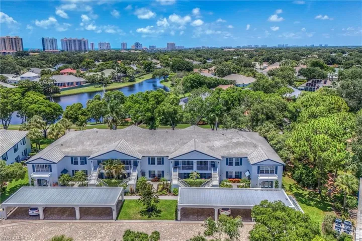 853 Tanbark Dr 105, Naples, Florida 34108