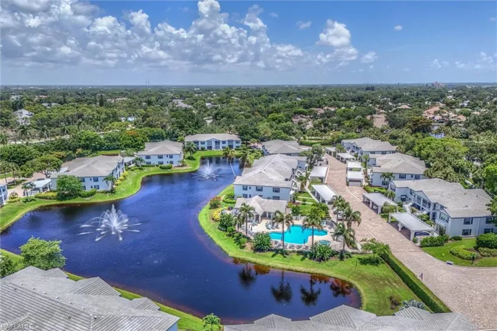 853 Tanbark Dr 105, Naples, Florida 34108