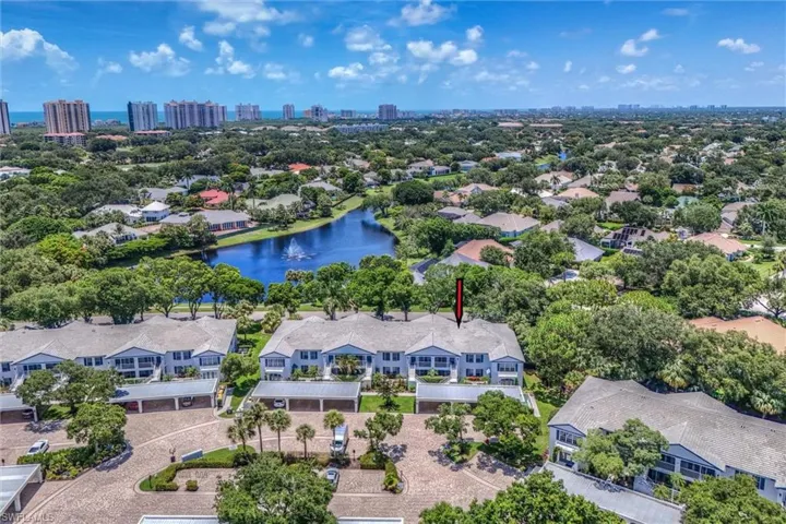853 Tanbark Dr 105, Naples, Florida 34108