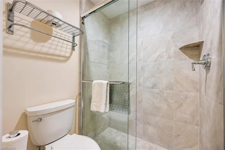 853 Tanbark Dr 105, Naples, Florida 34108