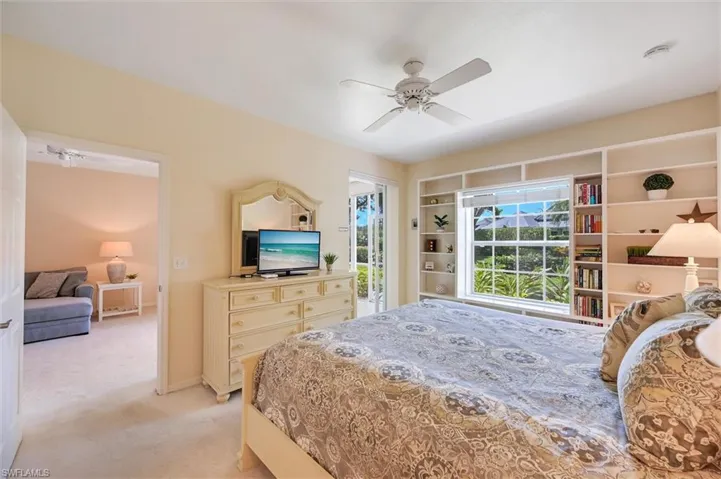 853 Tanbark Dr 105, Naples, Florida 34108