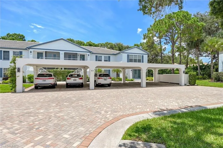 853 Tanbark Dr 105, Naples, Florida 34108