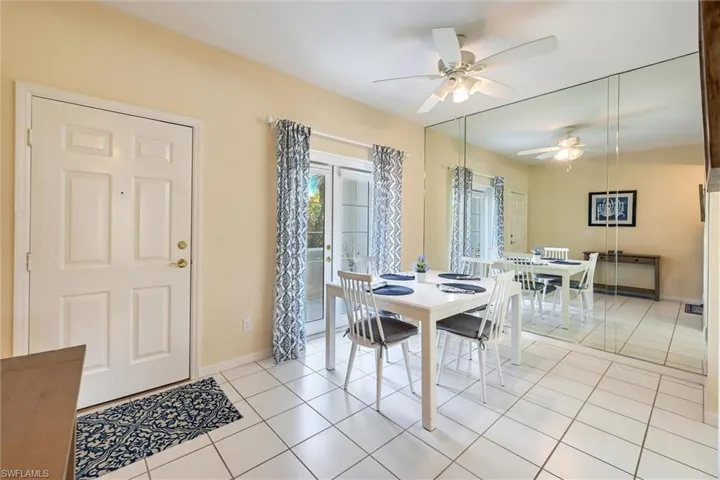 853 Tanbark Dr 105, Naples, Florida 34108