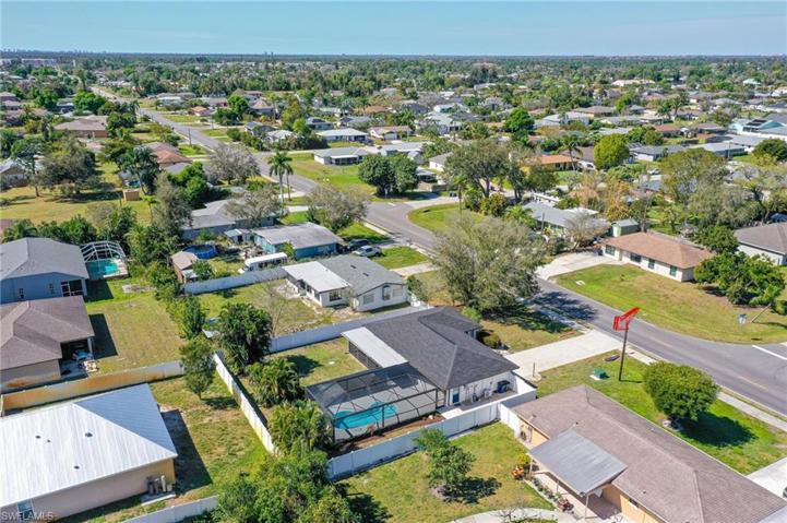 8112 San Carlos BLVD, FORT MYERS FL 33967