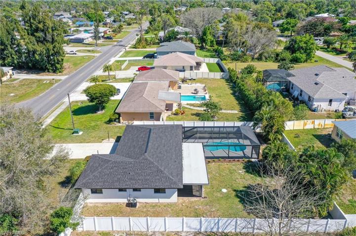 8112 San Carlos BLVD, FORT MYERS FL 33967