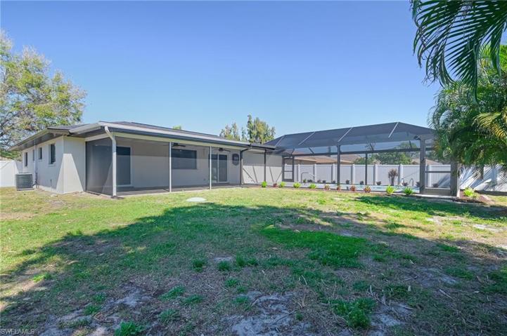 8112 San Carlos BLVD, FORT MYERS FL 33967