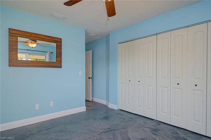 8112 San Carlos BLVD, FORT MYERS FL 33967