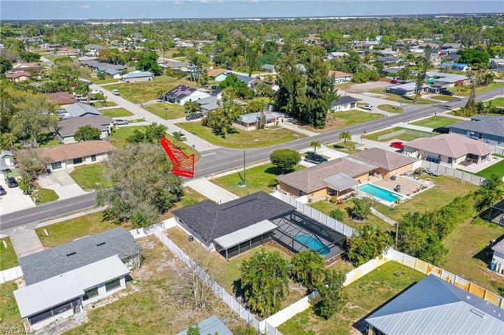 8112 San Carlos BLVD, FORT MYERS FL 33967