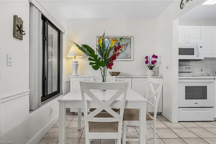 1250 Tennisplace Ct E33, Sanibel, Florida 33957