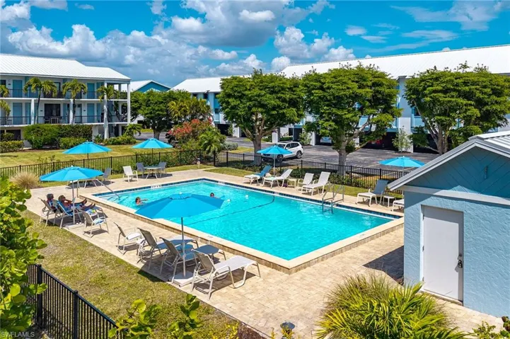 1250 Tennisplace Ct E33, Sanibel, Florida 33957