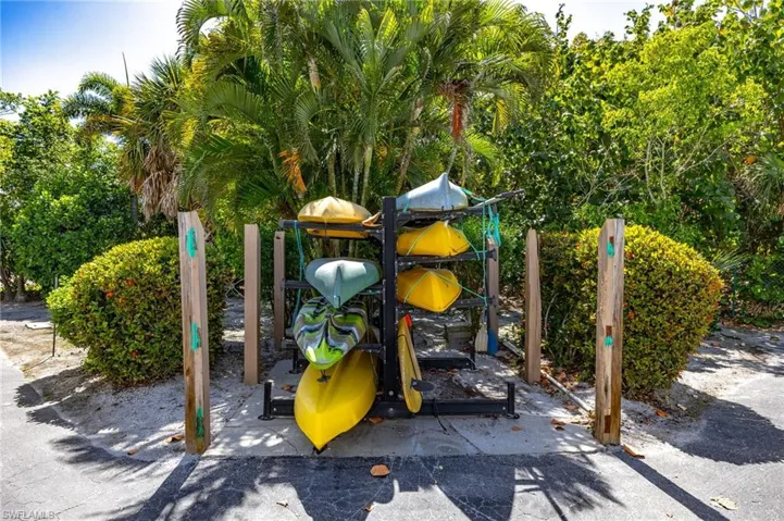 1250 Tennisplace Ct E33, Sanibel, Florida 33957