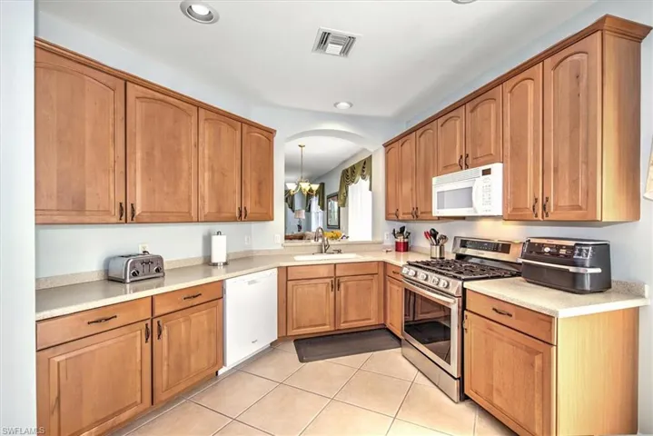 Another view of cabinet-packed kitchen!