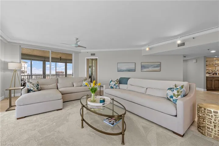 8111 Bay Colony Dr 1904, Naples, Florida 34108